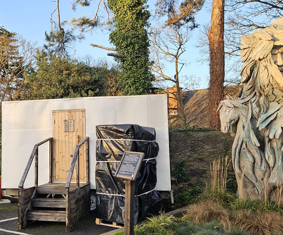 Mercury Sauna shoreline atmosphere